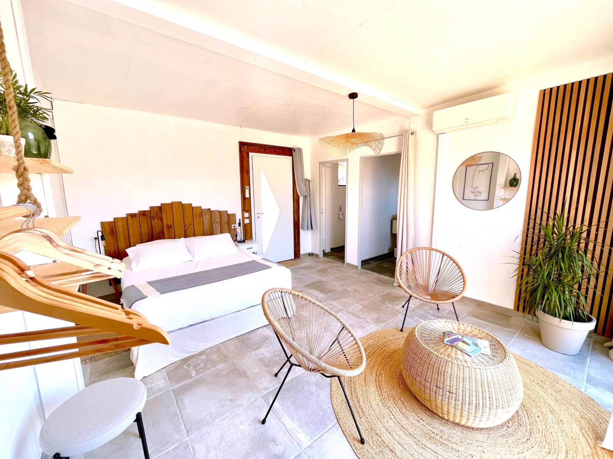 Nuiki Lodges - Chambres D'Hotes Montsegur-sur-Lauzon ภายนอก รูปภาพ
